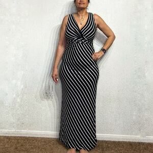 Modern Vintage Boutique Black Striped Sleeveless V-Neck Maxi Dress Sz S